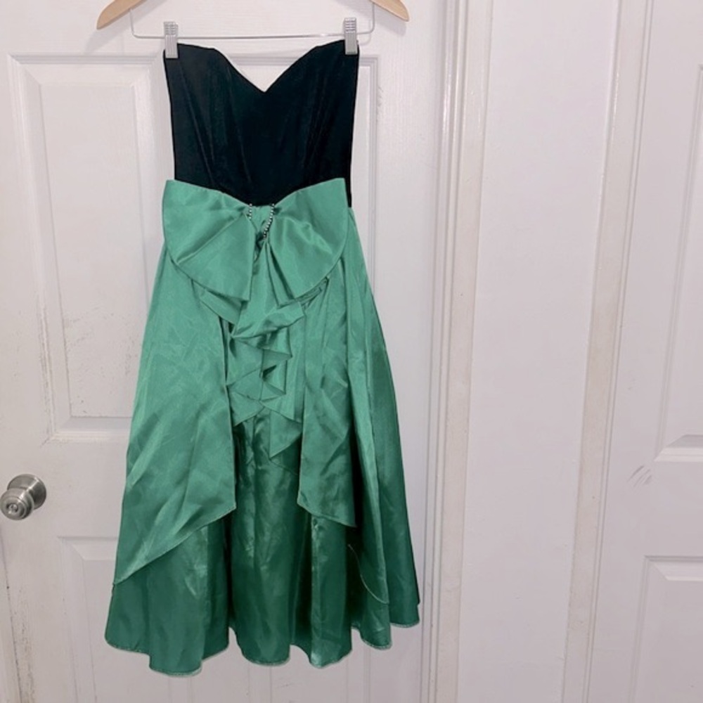 Vintage Gunne Sax Green Metallic Party Dress With Black Velvet Bow Bodice